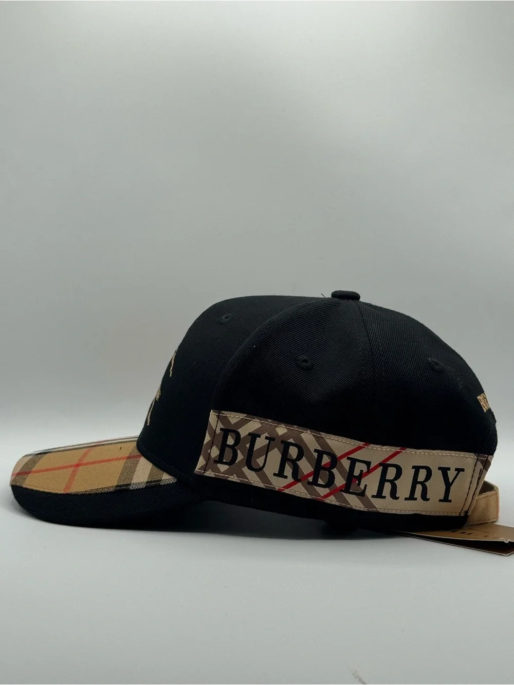 Burberry Cap - Picture 3 of 14